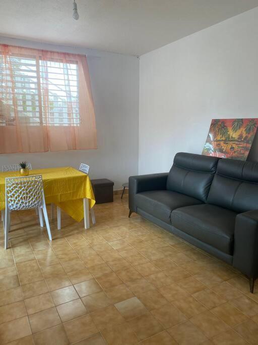 Appartement à proximité de la plage du bourg ! Sainte-Anne (Grande-Terre) Exterior foto